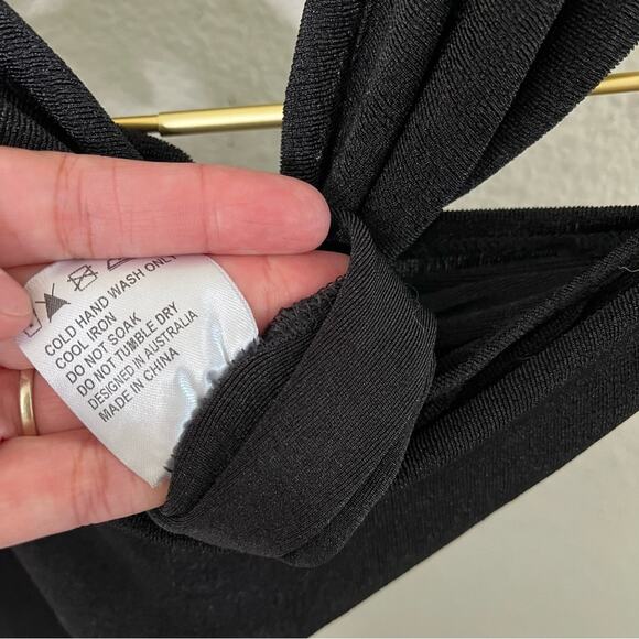 Peppermayo Black Cutout Front Open Back Midi Dress Womens Size 2 - Picture 10 of 10